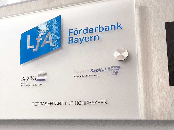 Beschilderung, Leitsystem, LfA Förderbank Bayern, Repräsentanz Nürnberg
